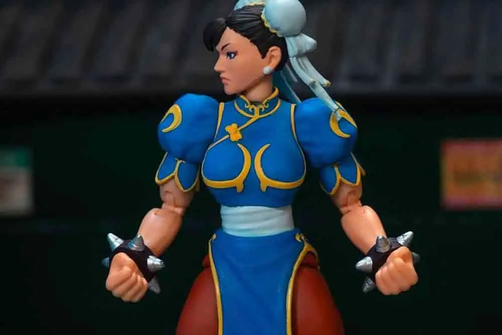 STREET FIGHTER 2: CHUN-LI BLUE DRESS - DE LUXE ACTION FIGURE SCALE 1:12