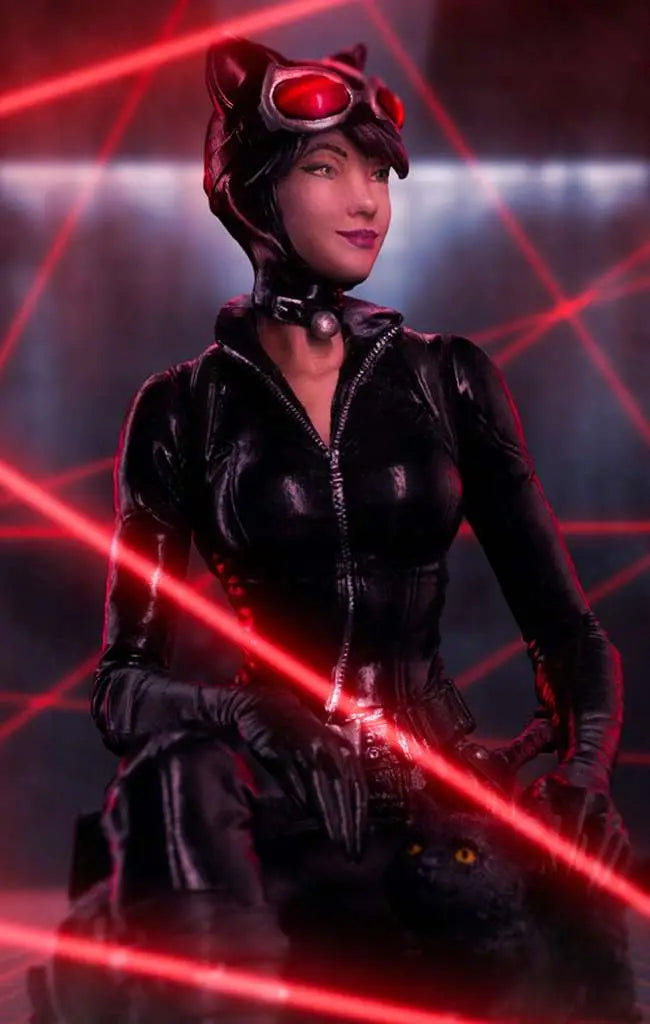 GOTHAM CITY SIRENS CATWOMAN 1/10 STATUE IRON STUDIOS
