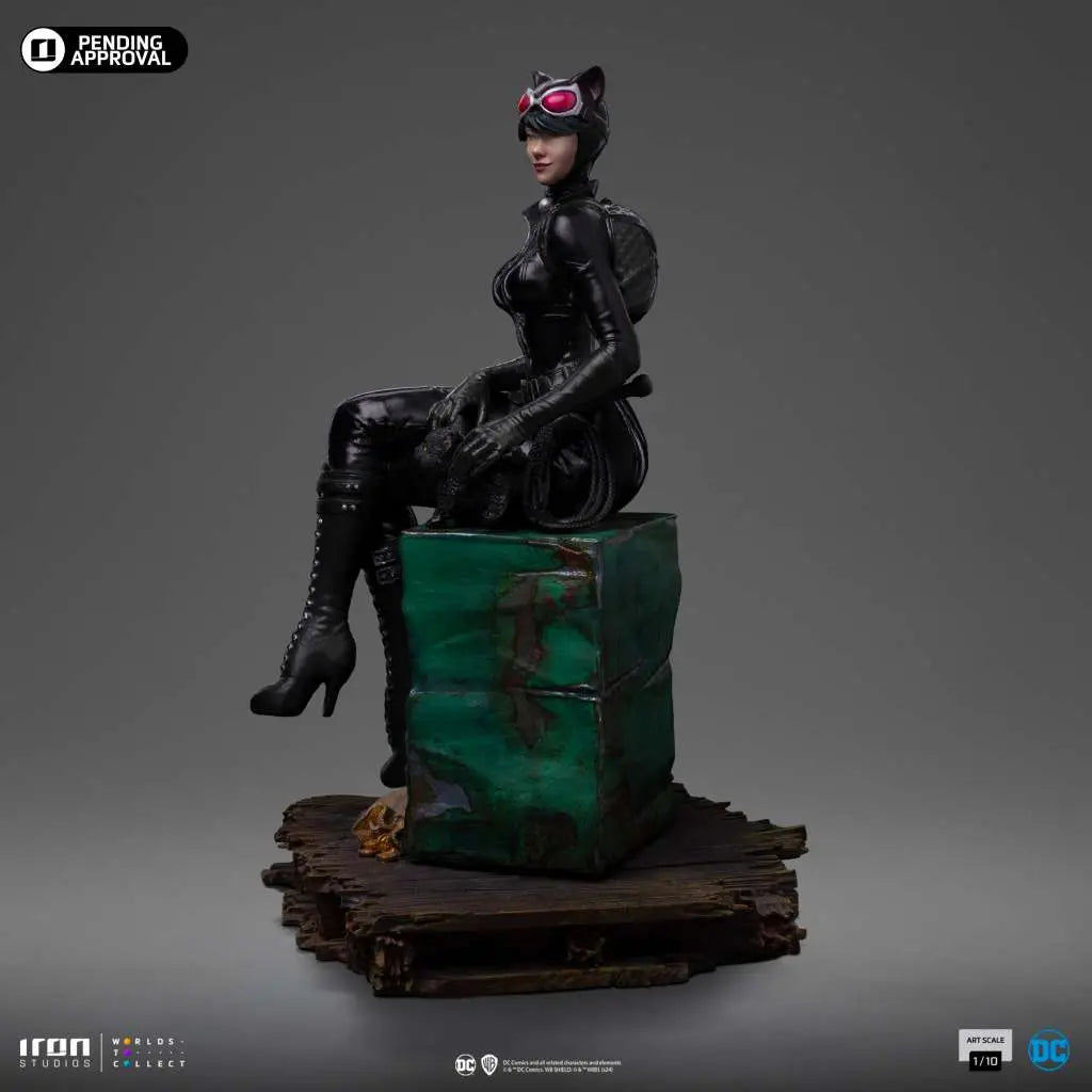 GOTHAM CITY SIRENS CATWOMAN 1/10 STATUE IRON STUDIOS