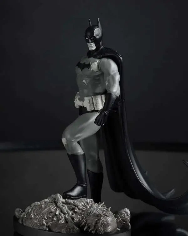 DC DIRECT BATMAN BLACK & WHITE BY BJORN BARENDS STATUE McFARLANE TOYS 2025