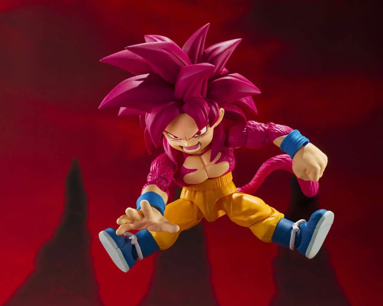 DRAGON BALL DAIMA SON GOKU MINI SUPER SAIYAN 4 SHF BANDAI