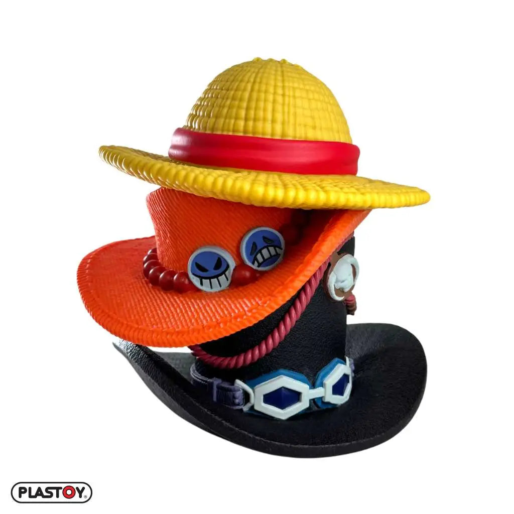 ONE PIECE STACK OF HATS MONEY BOX PLASTOY