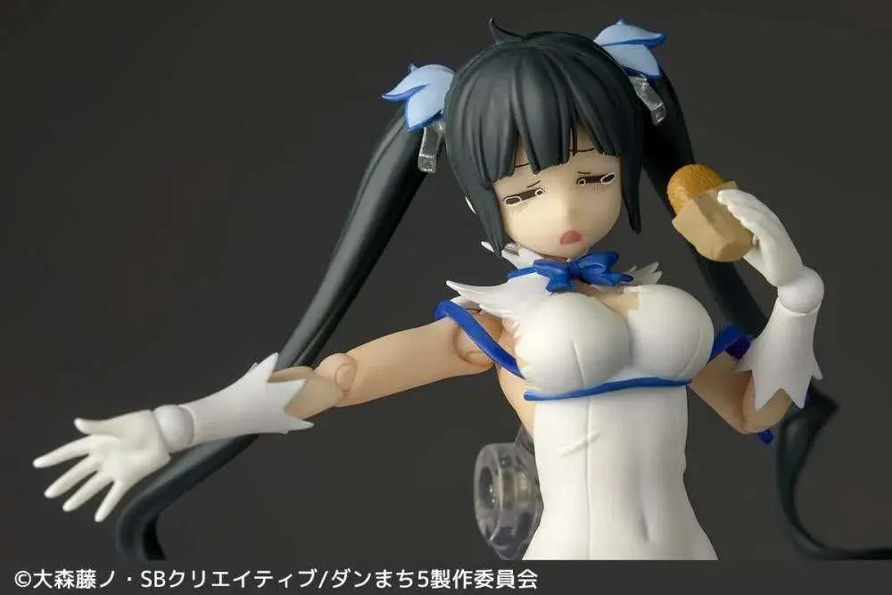 REVOLTECH DANMACHI (IS IT WRONG TO TRY TO PICK UP GIRLS IN A DUNGEON?) HESTIA ACTION FIGURE KAIYODO