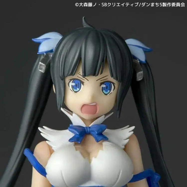 REVOLTECH DANMACHI (IS IT WRONG TO TRY TO PICK UP GIRLS IN A DUNGEON?) HESTIA ACTION FIGURE KAIYODO