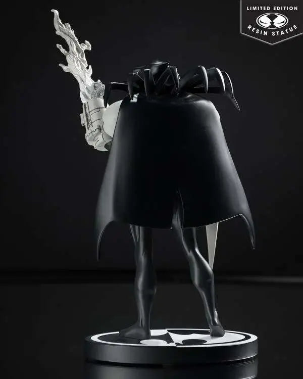 BATMAN BLACK & WHITE AZRAEL BY JOE QUESADA RESIN STATUE McFARLANE TOYS 2025