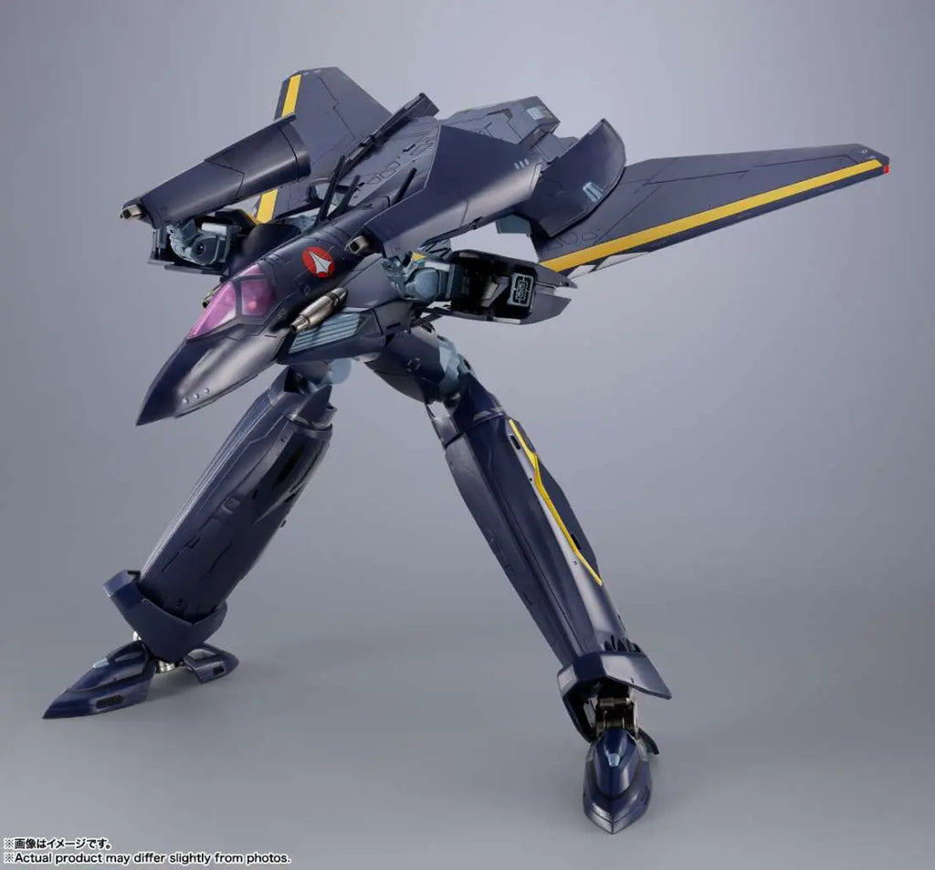 DX CHOGOKIN MACROSS 7 VF-17S NIGHTMARE STEALTH VALKYRIE GAMLIN KIZAKI BANDAI