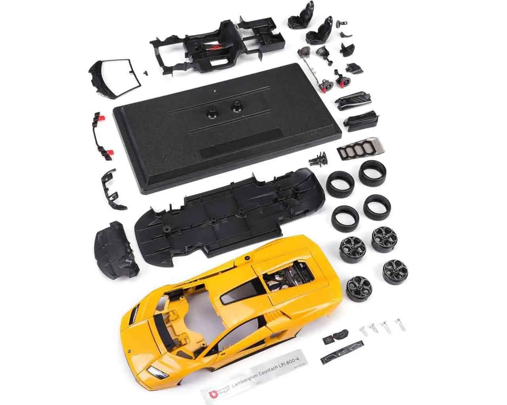 LAMBORGHINI COUNTACH - MODEL KIT 1:24 BBURAGO