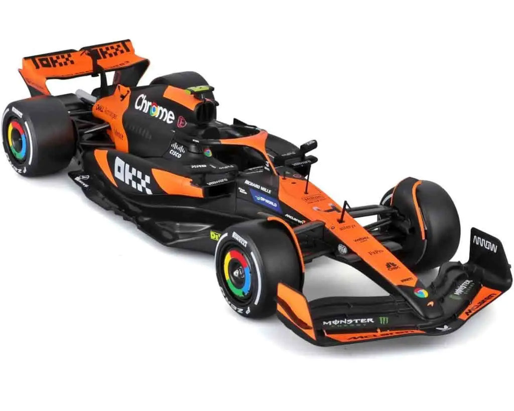 F1 MC LAREN MCL38 WITH NORRIS FIGURE - 1:24 DIE-CAST MODEL BBURAGO