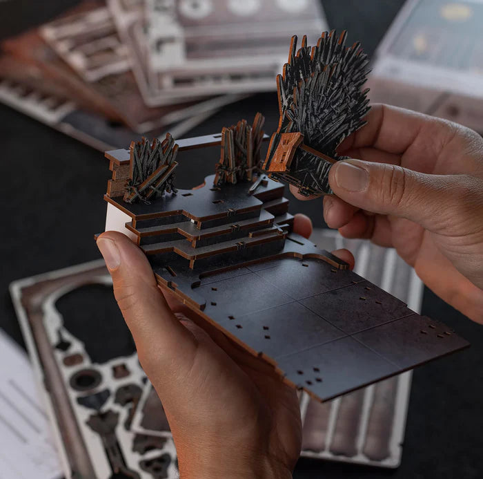 HOUSE OF THE DRAGON IRON THRONE TINY ADVENTURES REVELL