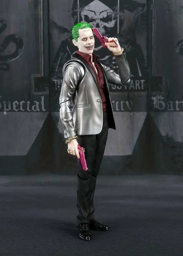SUICIDE SQUAD JOKER FIGUARTS BANDAI