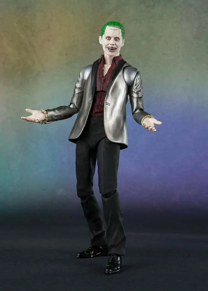 SUICIDE SQUAD JOKER FIGUARTS BANDAI