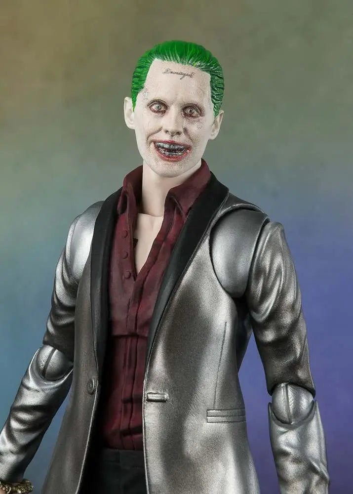SUICIDE SQUAD JOKER FIGUARTS BANDAI