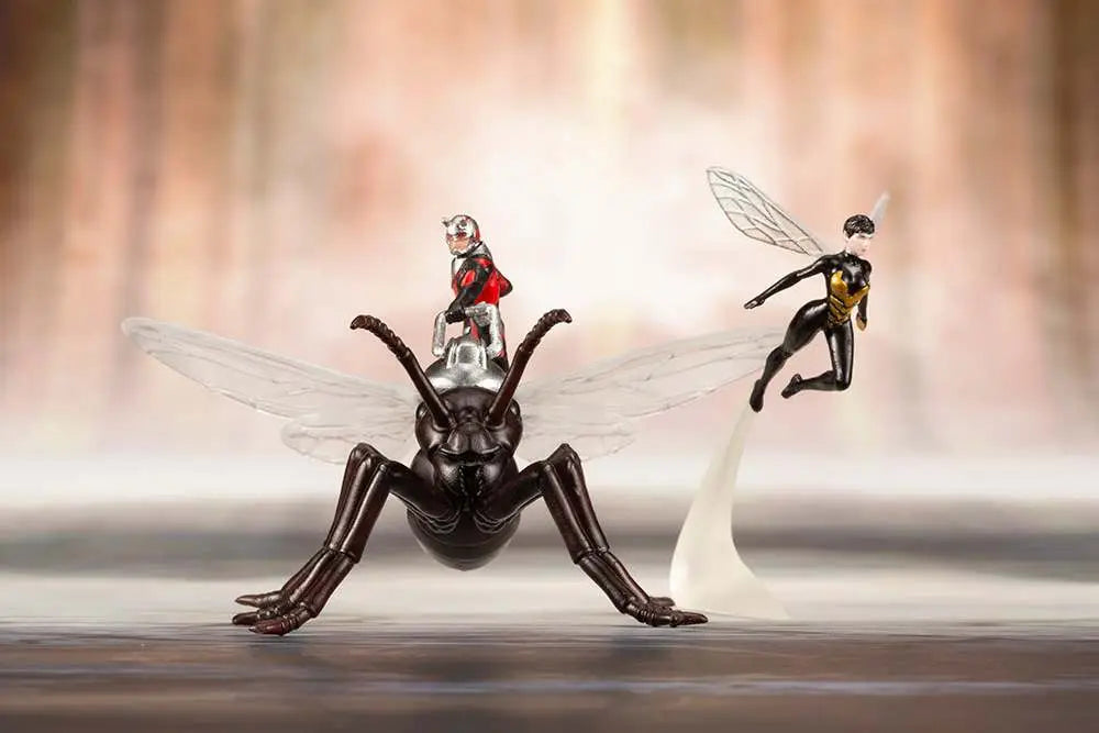 ASTONISHING ANTMAN & WASP ARTFX+ STATUE KOTOBUKIYA