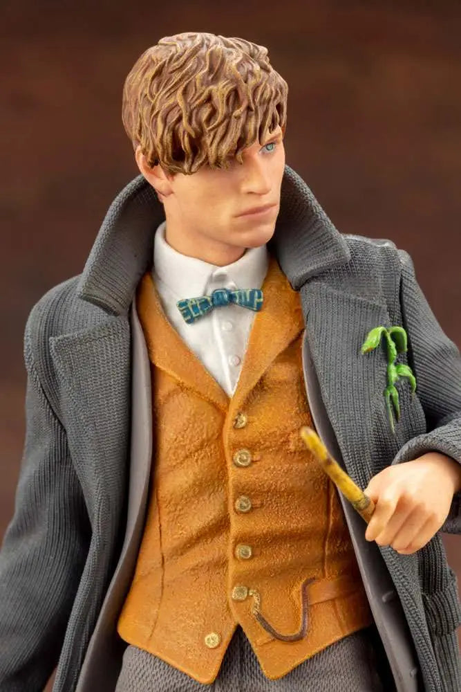 FB CRIMES GRINDELWALD SCAMANDER ARTFX+ KOTOBUKIYA