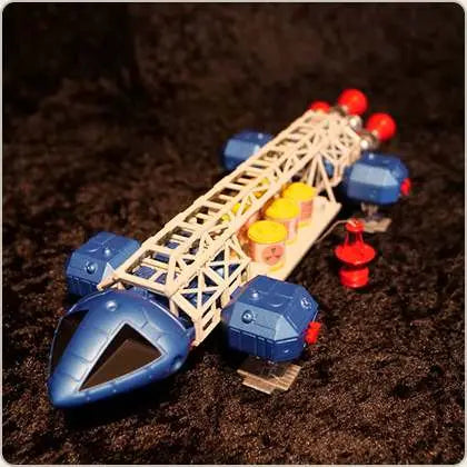 SPACE 1999 RETRO VERSION EAGLE SIXTEEN 12