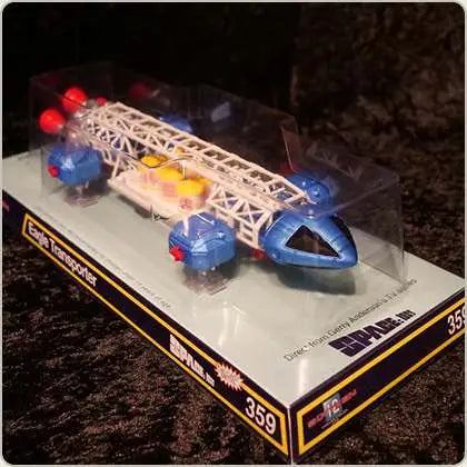 SPACE 1999 RETRO VERSION EAGLE SIXTEEN 12