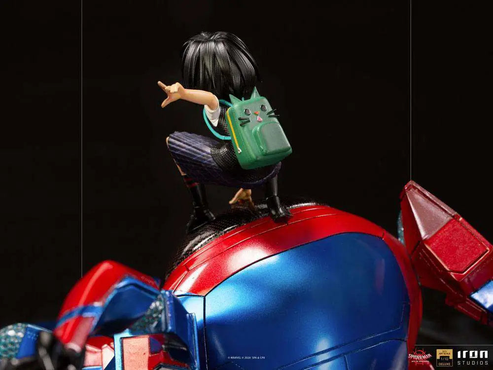 SPIDERVERSE PENI PARKER + SP//DR STATUE IRON STUDIOS
