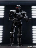 MANDALORIAN DARK TROOPER 1/10 STATUE IRON STUDIOS