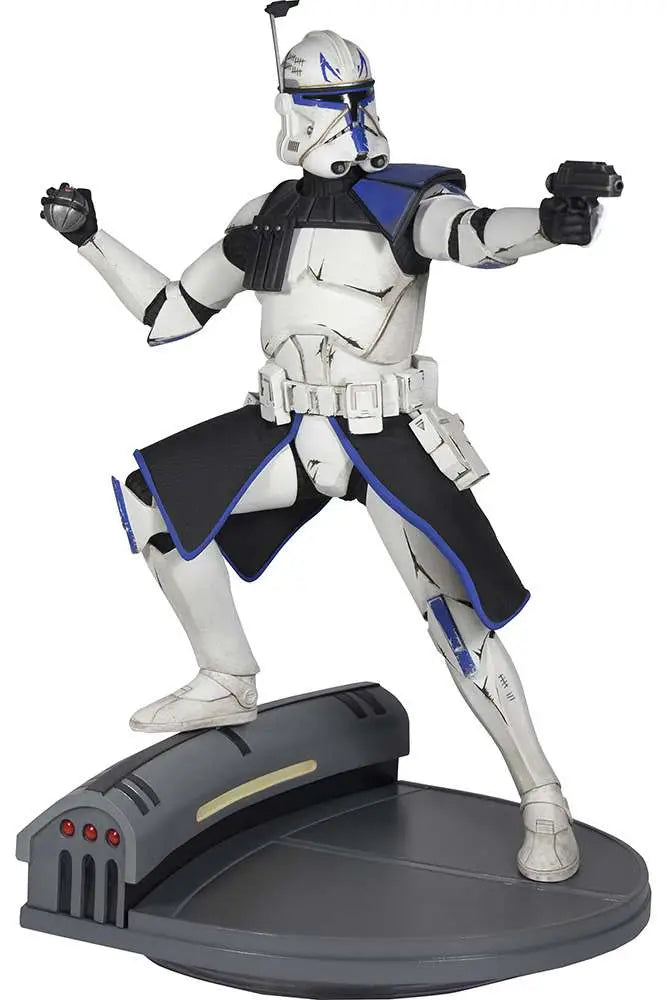 SW CLONE WARS REX PREM COLL STATUE DIAMOND SELECT