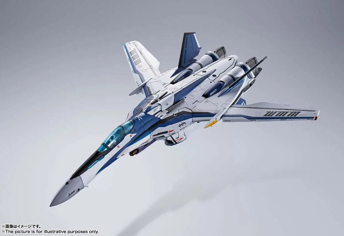 DX MACROSS VF-25 MESSIAH VALKYRIE ANNIV BANDAI