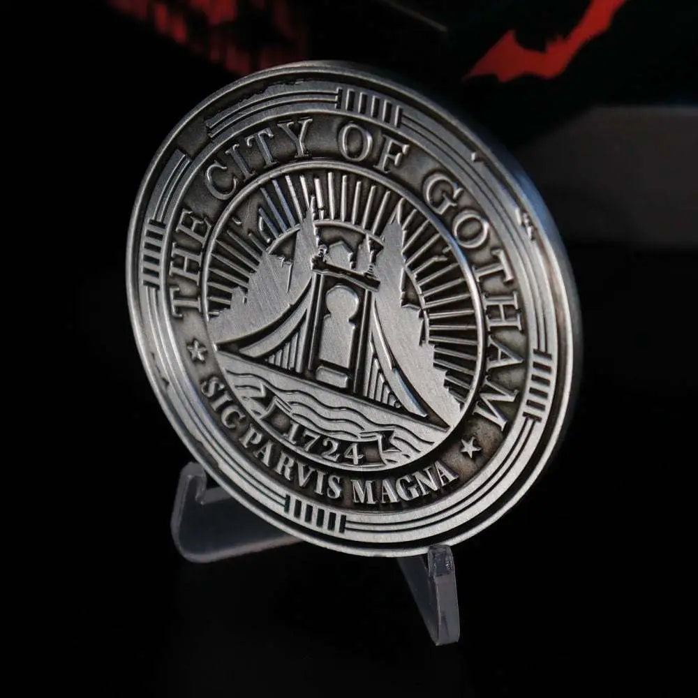 THE BATMAN GOTHAM METAL MEDALLION LTD ED FANATTIK