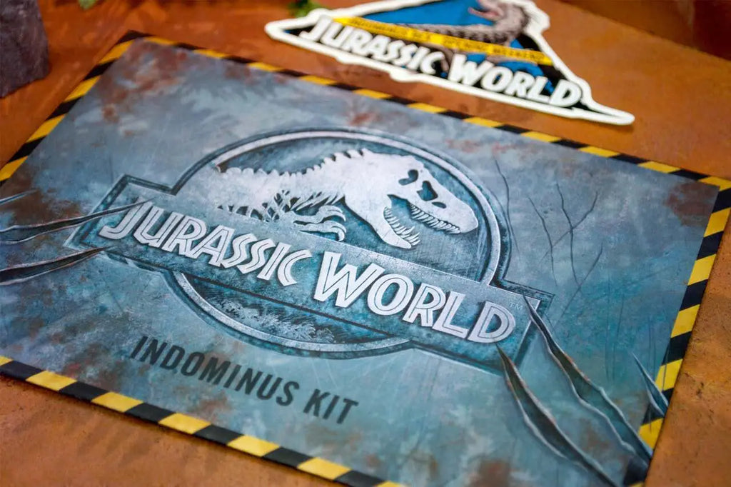 JURASSIC WORLD INDOMITUS KIT DOCTOR COLLECTOR