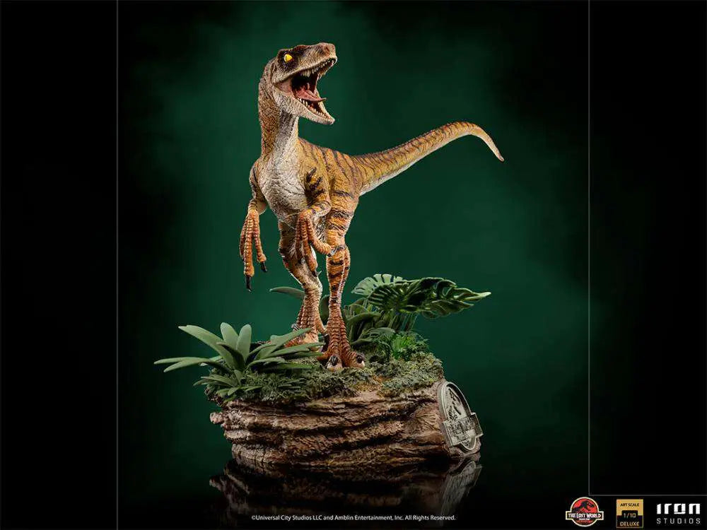 JURASSIC WORLD LW VELOCIRAPTOR 1/10 DLX IRON STUDIOS