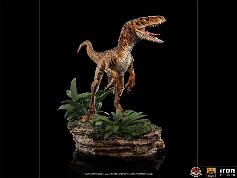 JURASSIC WORLD LW VELOCIRAPTOR 1/10 DLX IRON STUDIOS