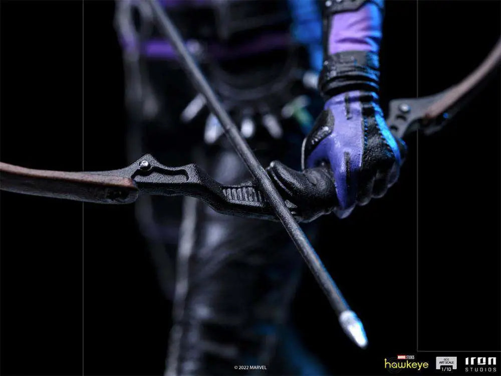 HAWKEYE KATE BISHOP 1/10 STATUE IRON STUDIOS