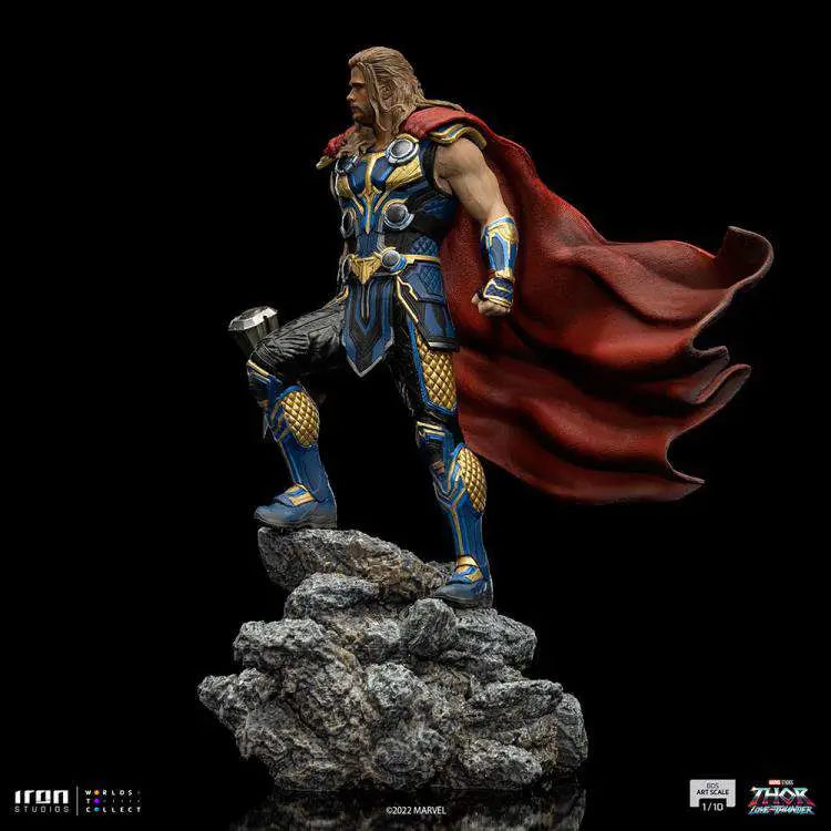 THOR LOVE AND THUNDER THOR 1/10 STATUE IRON STUDIOS