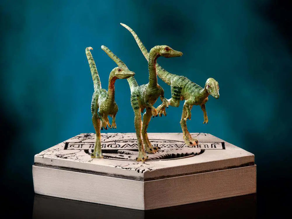 JW ICONS COMPSOGNATUS STATUE IRON STUDIOS