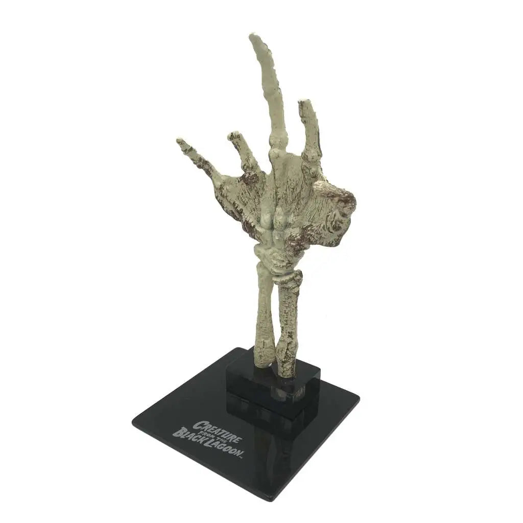 UM FOSSIL CREATURE HAND SCALED PROP REPL FACTORY ENT