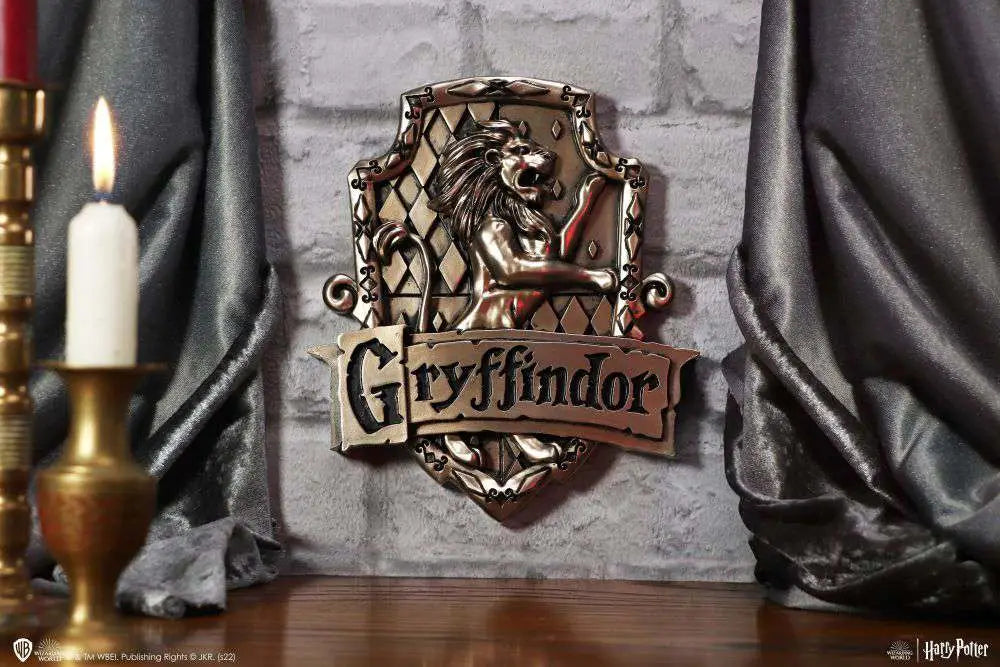HARRY POTTER GRYFFINDOR WALL PLAQUE NEMESIS NOW