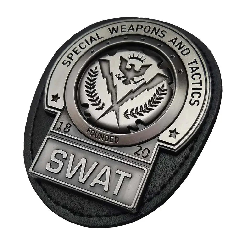 THE DARK KNIGHT GOTHAM CITY SWAT BADGE FANATTIK