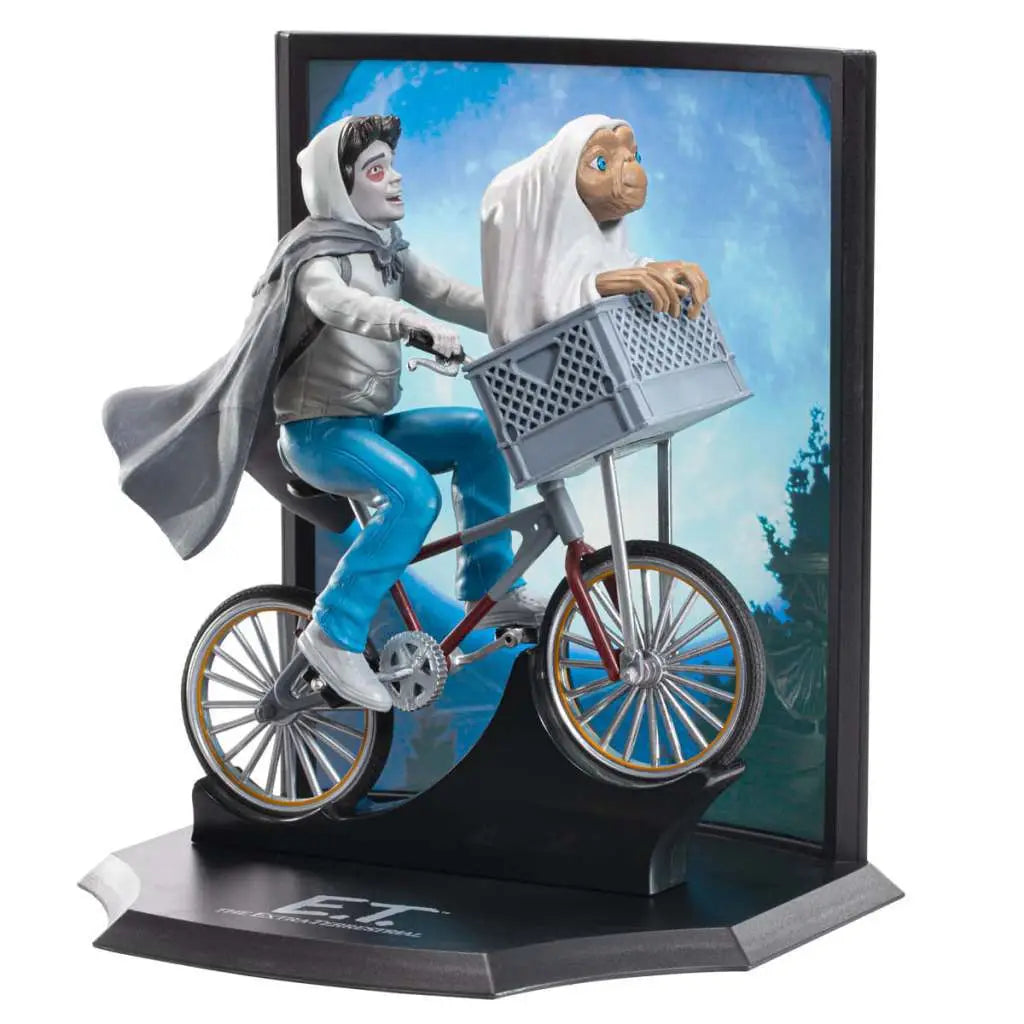 ET WITH ELLIOT OVER MOON DIORAMA NOBLE COLLECTIONS