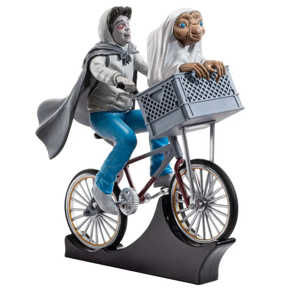 ET WITH ELLIOT OVER MOON DIORAMA NOBLE COLLECTIONS