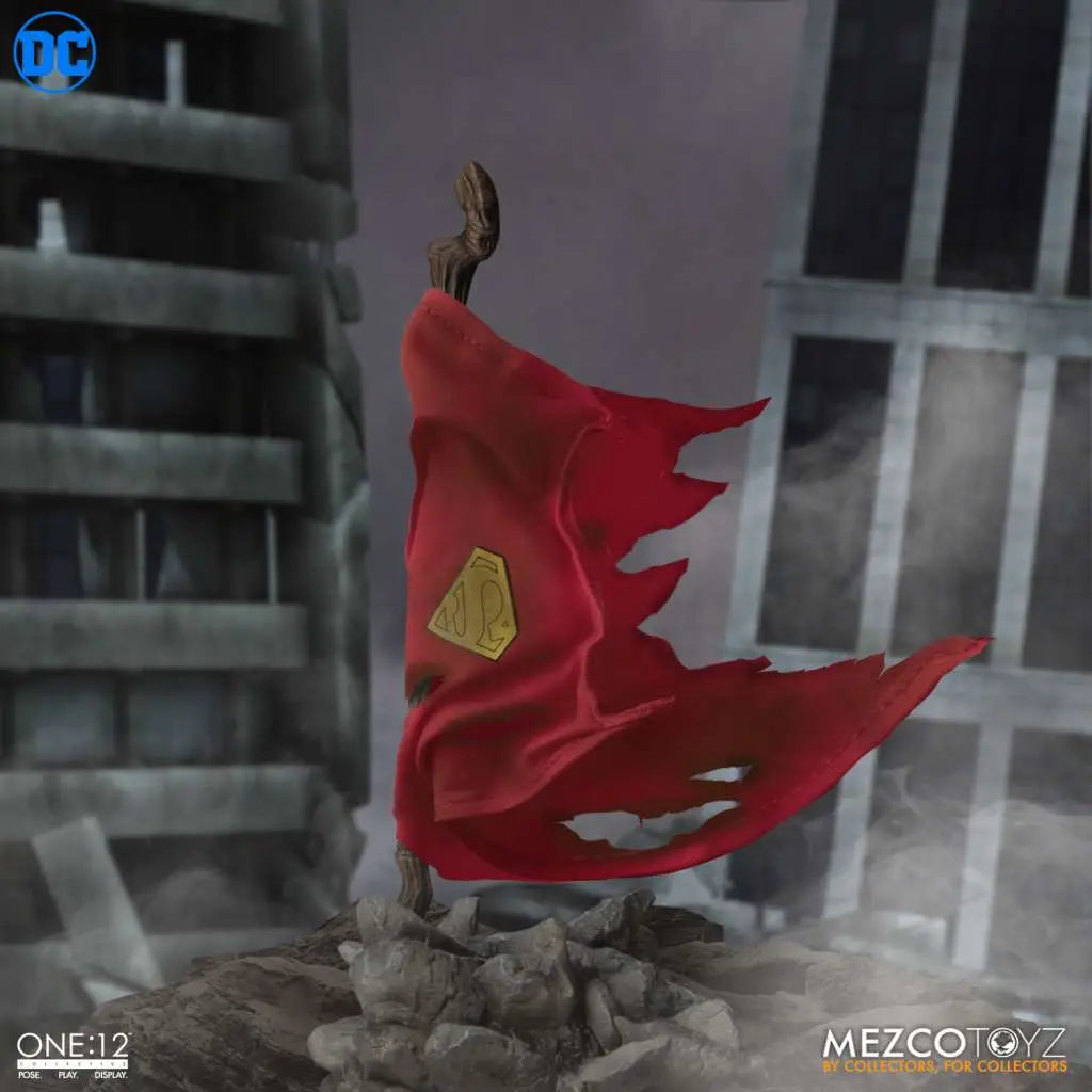 ONE 12 COLLECT SUPERMAN RECOVERY SUIT AF MEZCO TOYS
