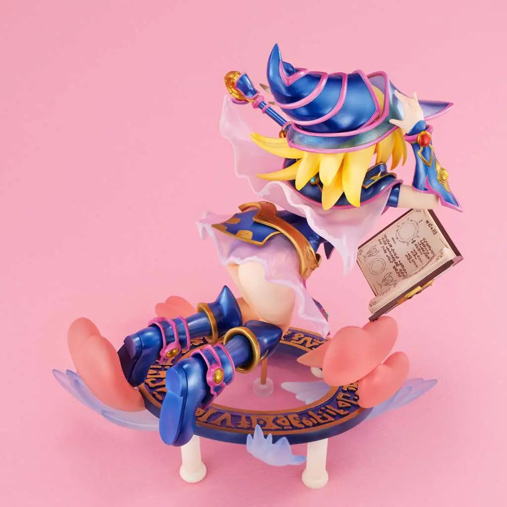 YU-GI-OH! DUEL MONSTERS DARK MAGICIAN GIRL STATUE MEGAHOUSE
