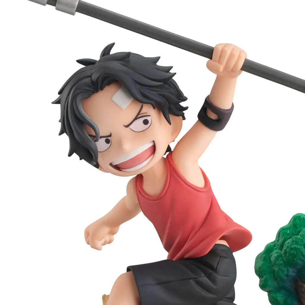 ONE PIECE GEM PORTGAS D. ACE RUN RUN RUN STATUE MEGAHOUSE