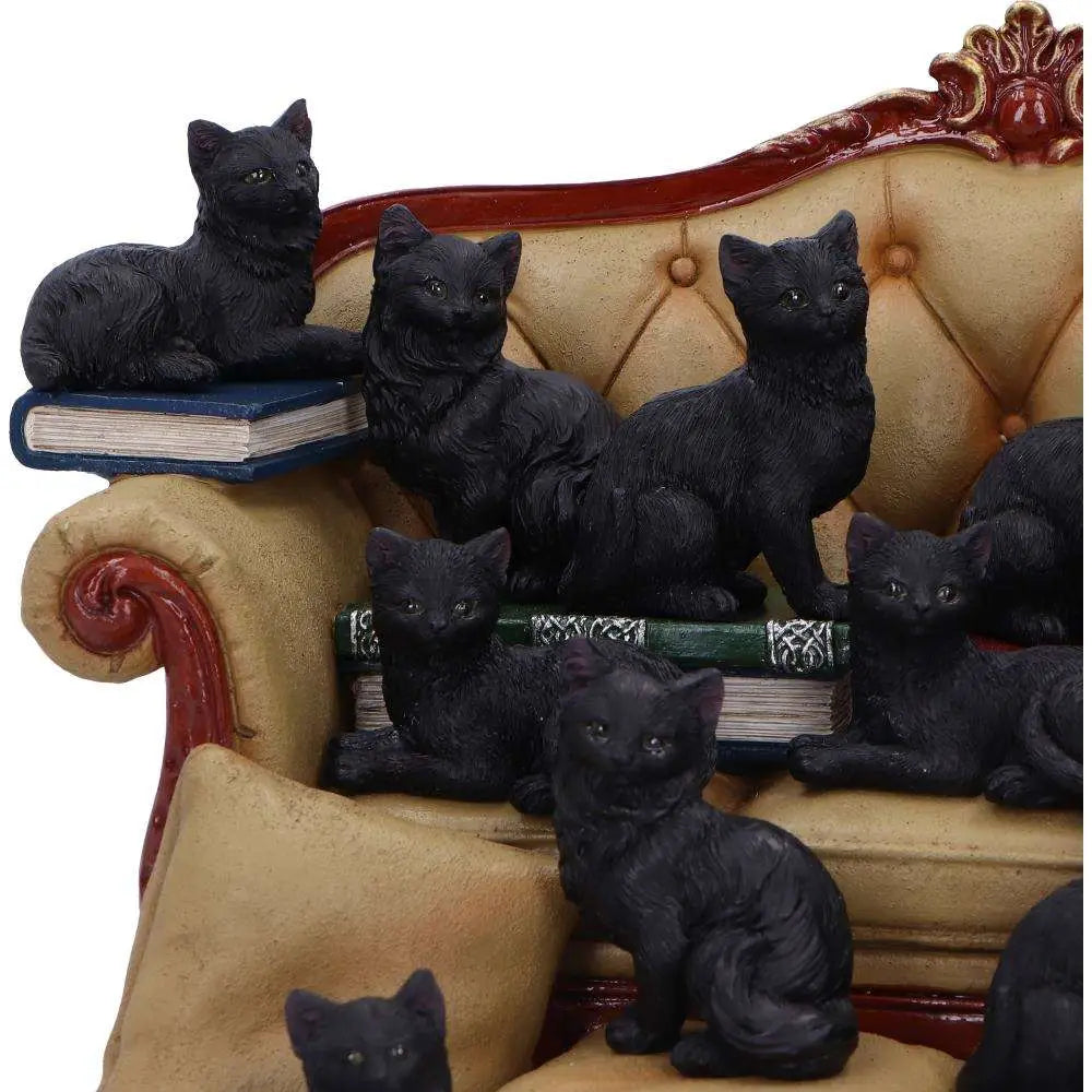 COUCH CLOWDER WITH 48 DISPLAY CATS NEMESIS NOW