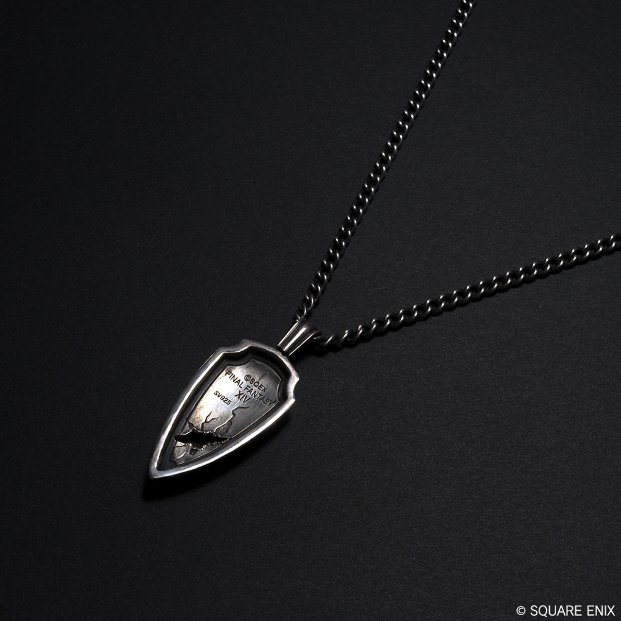 FINAL FANTASY® XIV SILVER PENDANT UNBREAKABLE BONDS