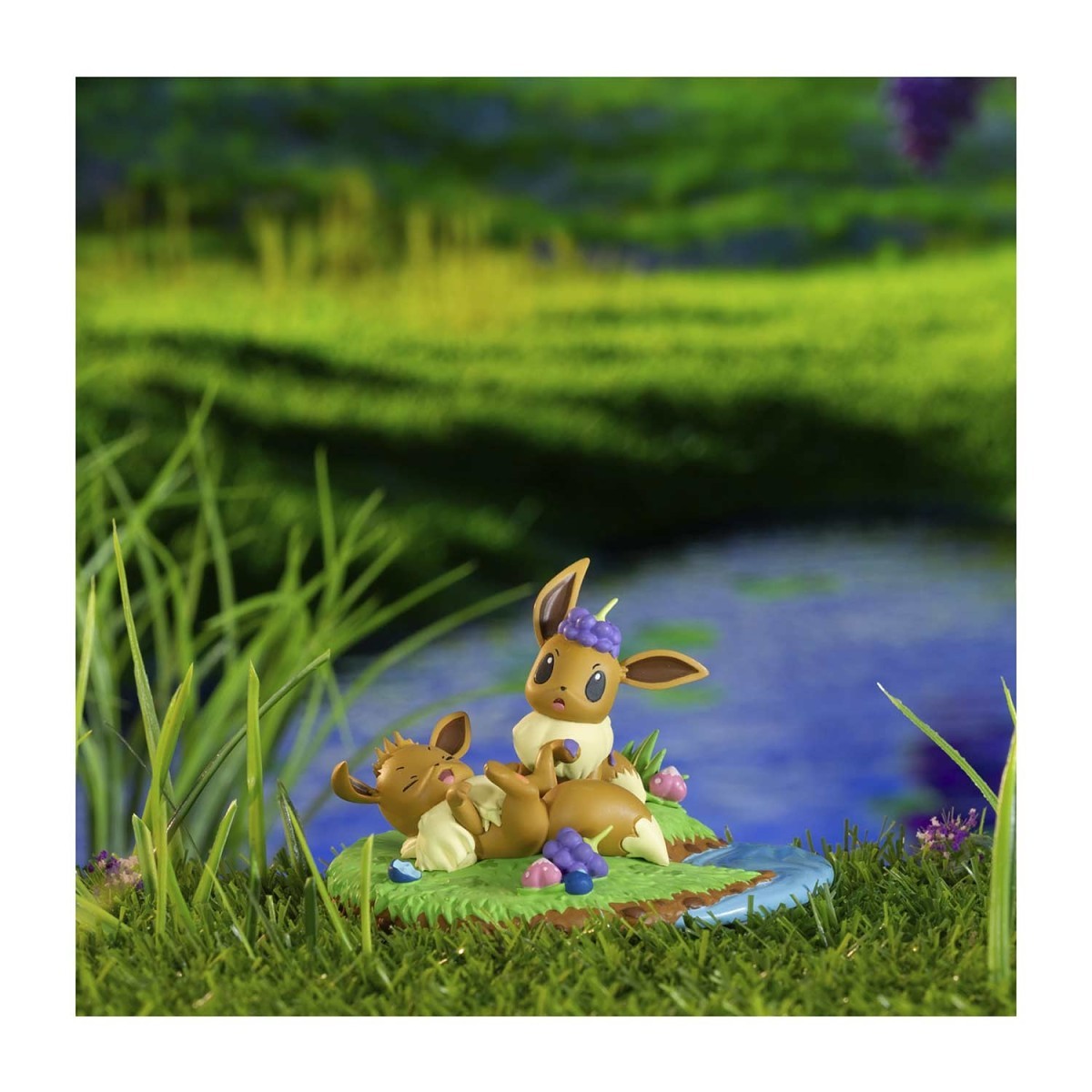 Afternoon Picnic With Eevee Evolving Personalities Figure