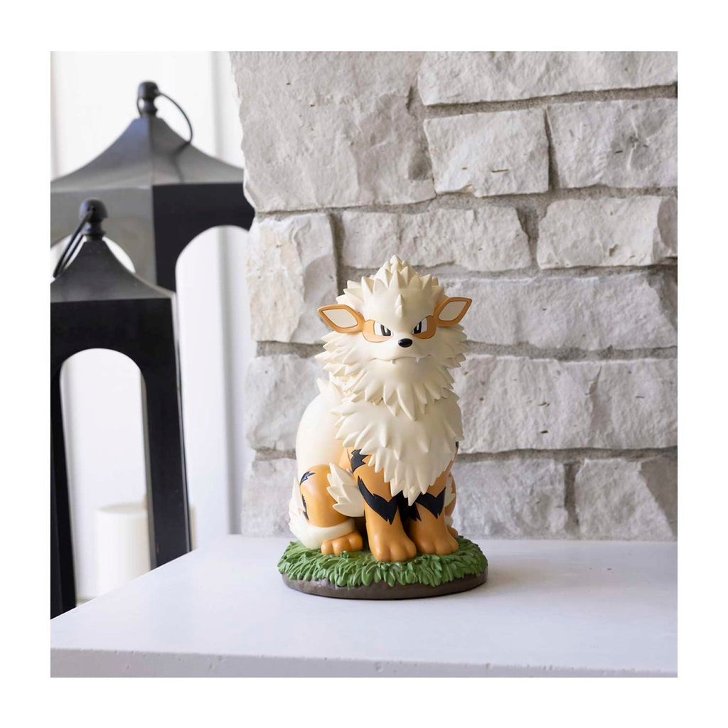 Arcanine Pokémon Garden Statue