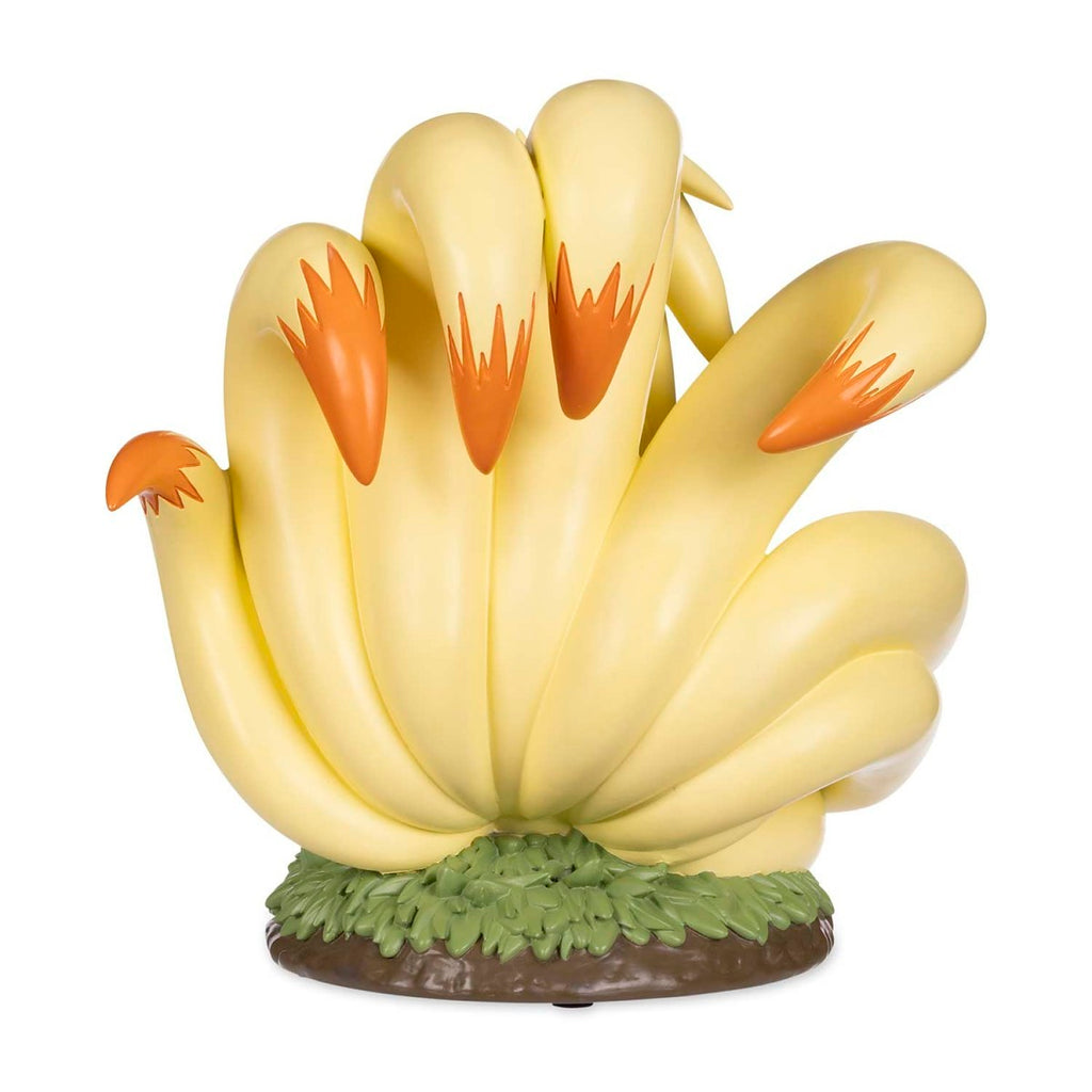 Ninetales Pokémon Garden Statue