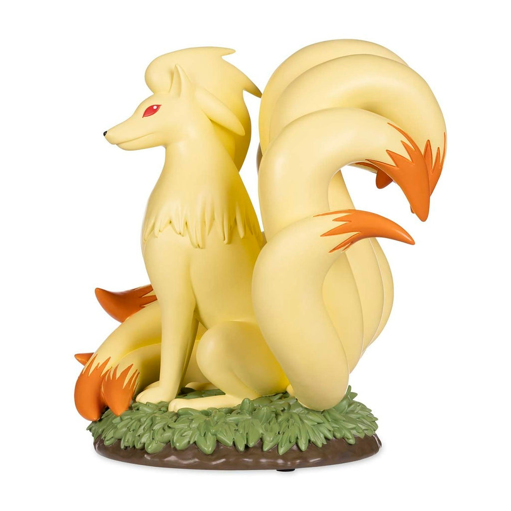 Ninetales Pokémon Garden Statue