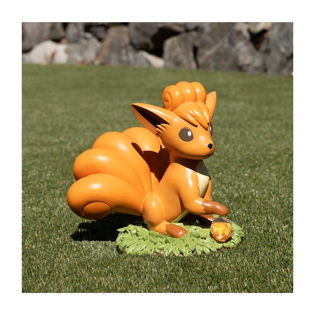 Vulpix Pokémon Garden Statue