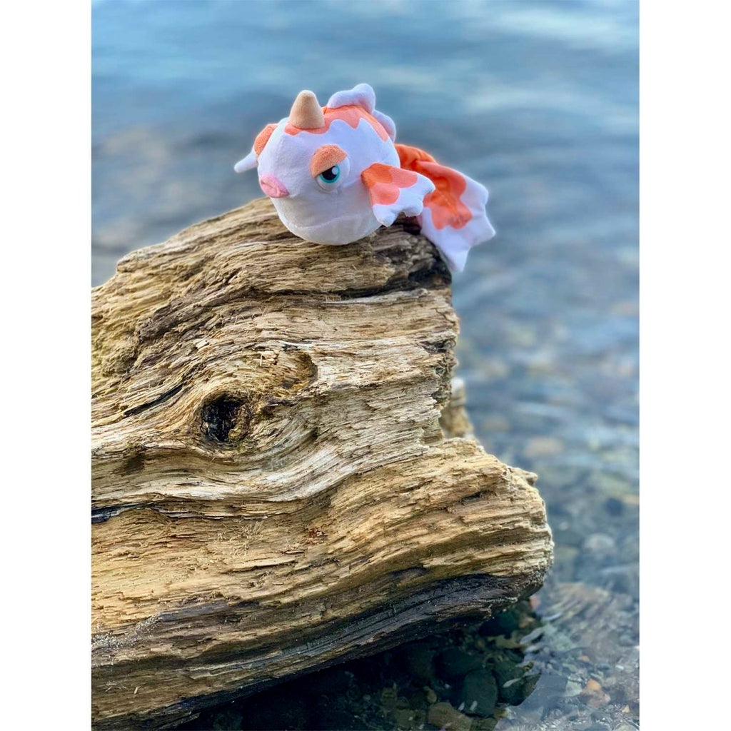Goldeen Sitting Cuties Plush - 8 In.