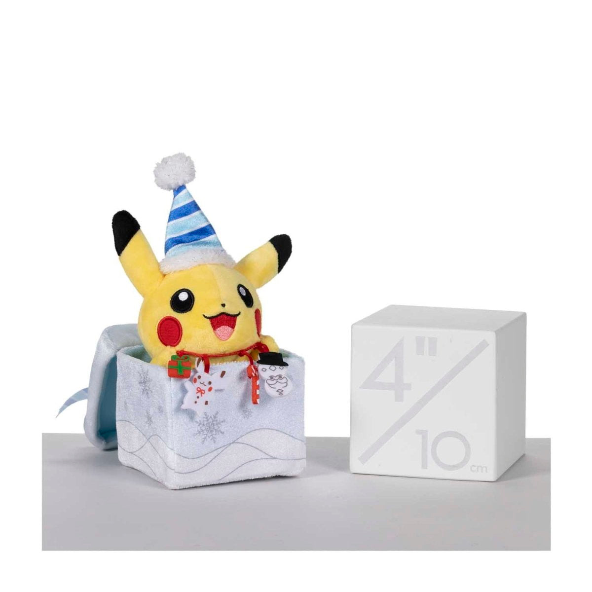 Pikachu Pokémon Undersea Holiday Plush - 8 ¾ In.