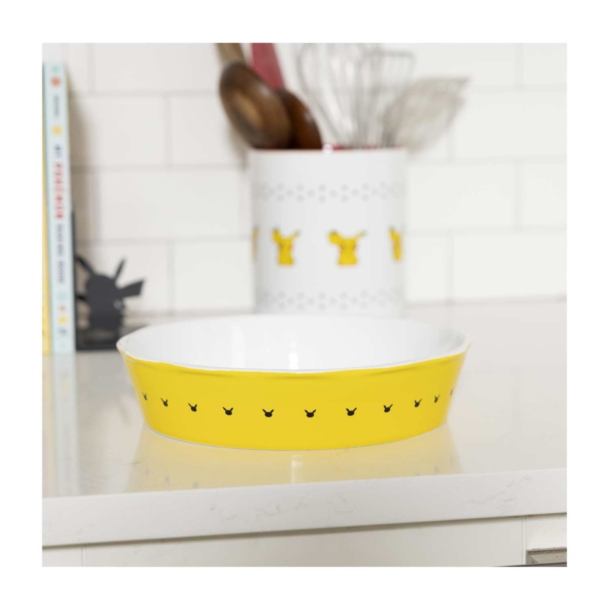 Pikachu Everyday Fun Kitchen Stoneware Pie Dish