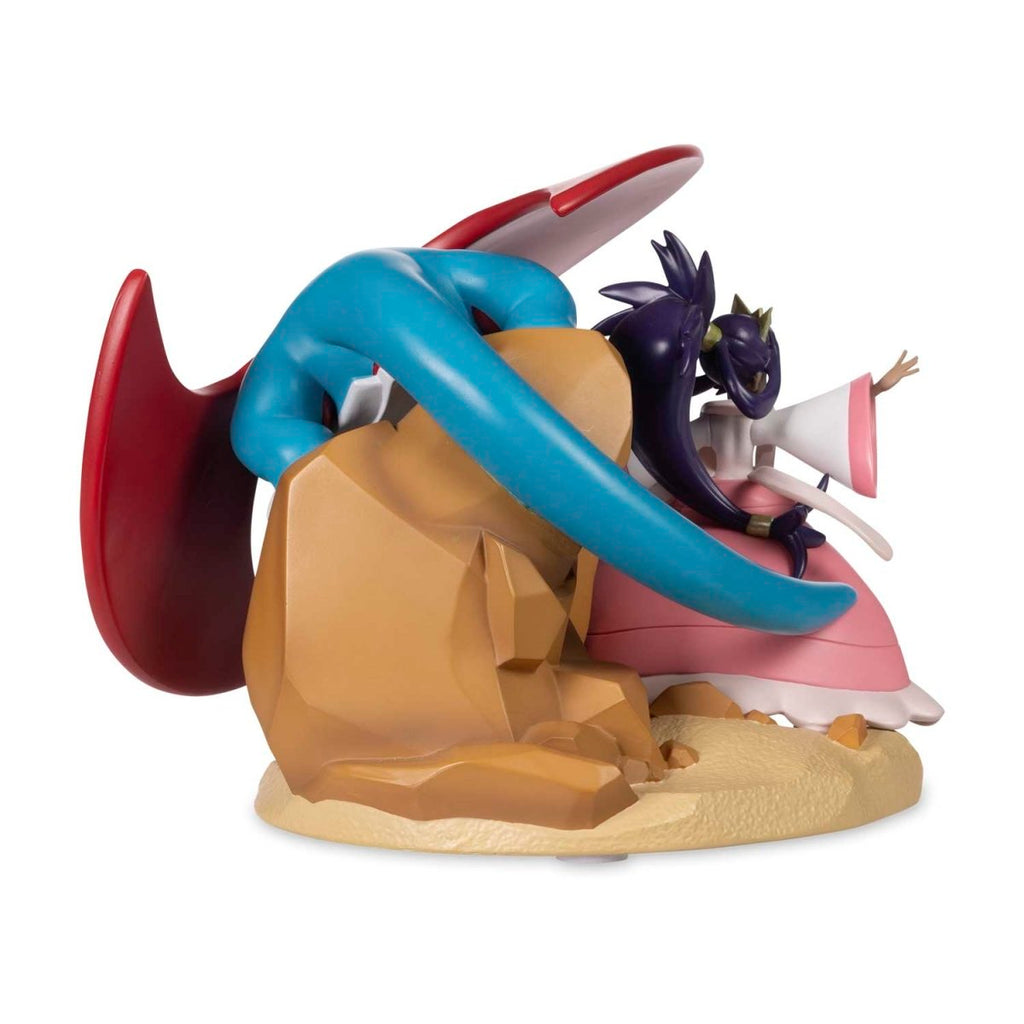 Iris & Salamence Pokémon Trainers Figure